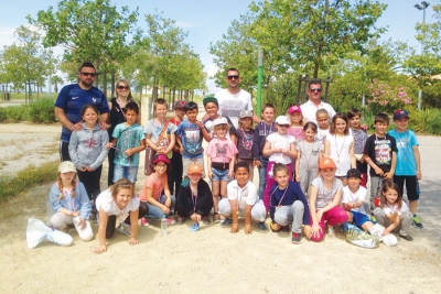 Activités périscolaires : les enfants de Palavas découvre la pétanque